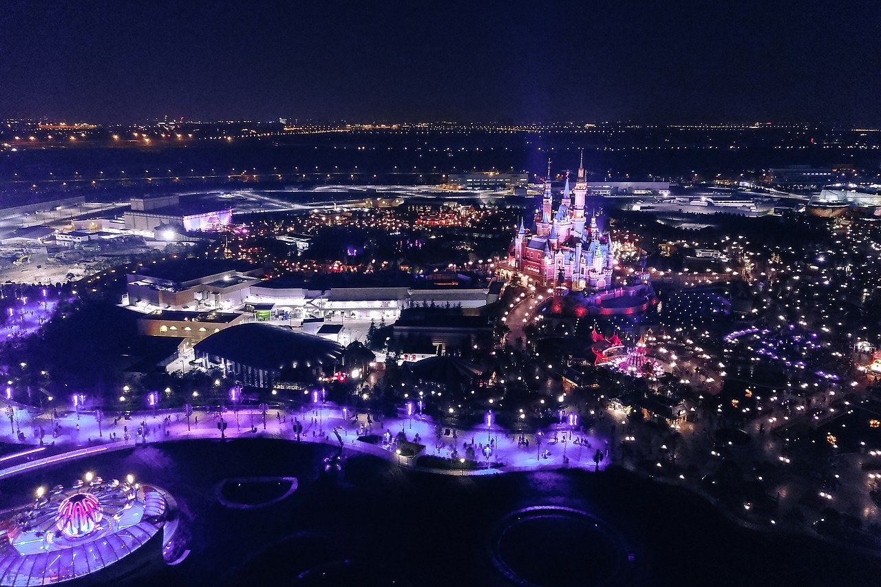 Passer du bon temps au parc Disneyland avec toute votre petite famille