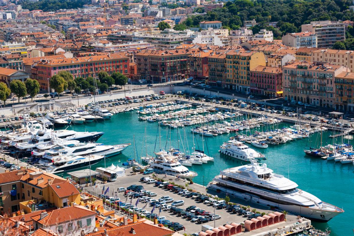 Les avantages d'un espace de stockage pour les propriétaires de yachts à Nice