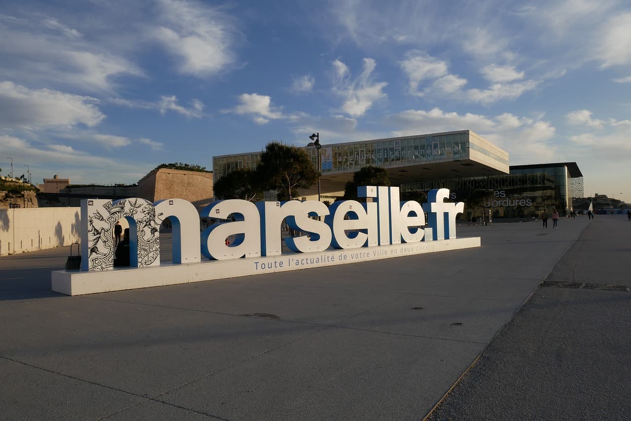 Illustration Marseille : Un Pôle Dynamique pour la Santé et la Formation Médicale