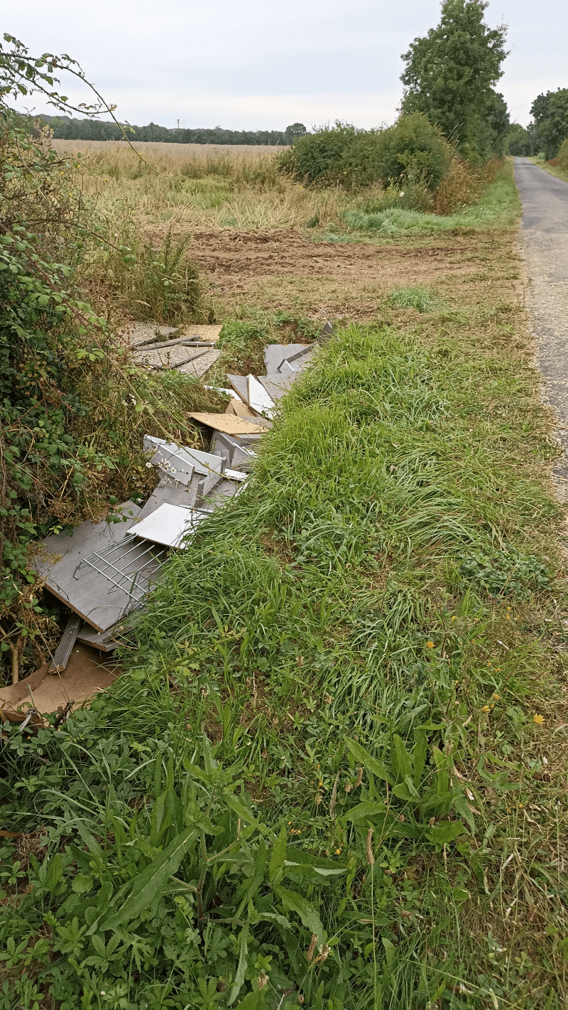 signalement à Mésanger